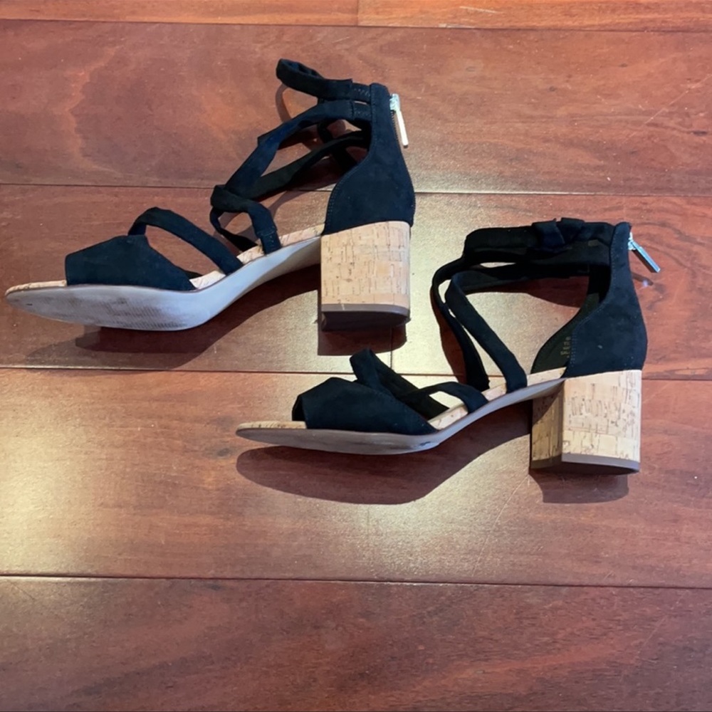 Nine West Womans Strappy Block Heels Size 9M - Picture 9 of 11